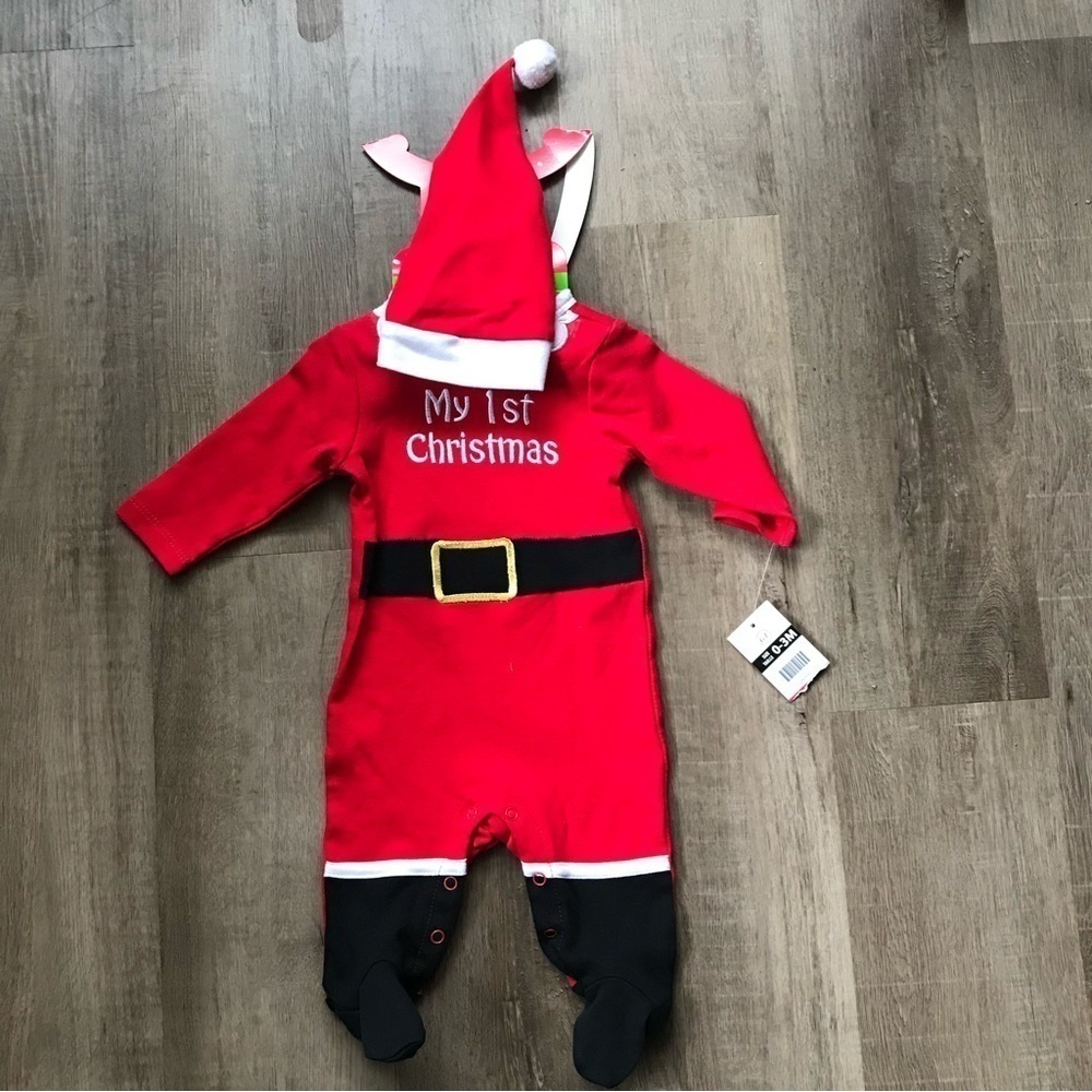 4 for $25 
Babies 1st Christmas 🌲